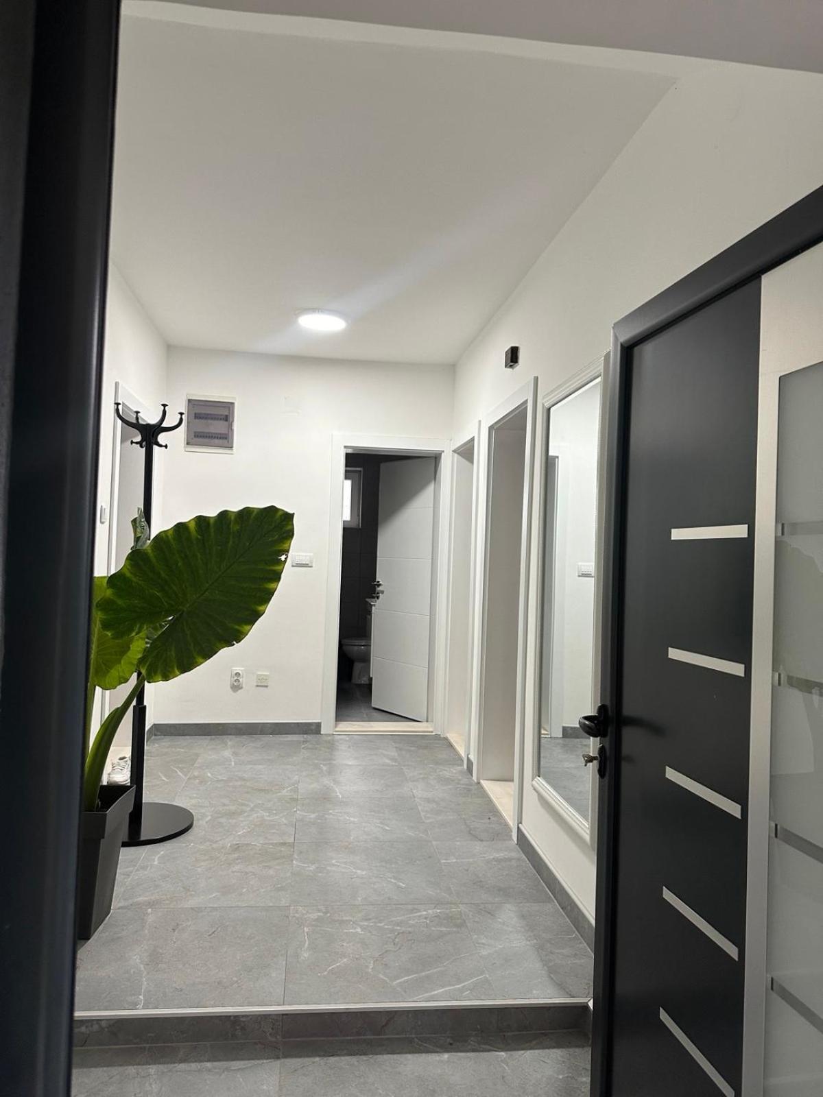 Apartment Holiday Vrnjačka Banja Екстериор снимка