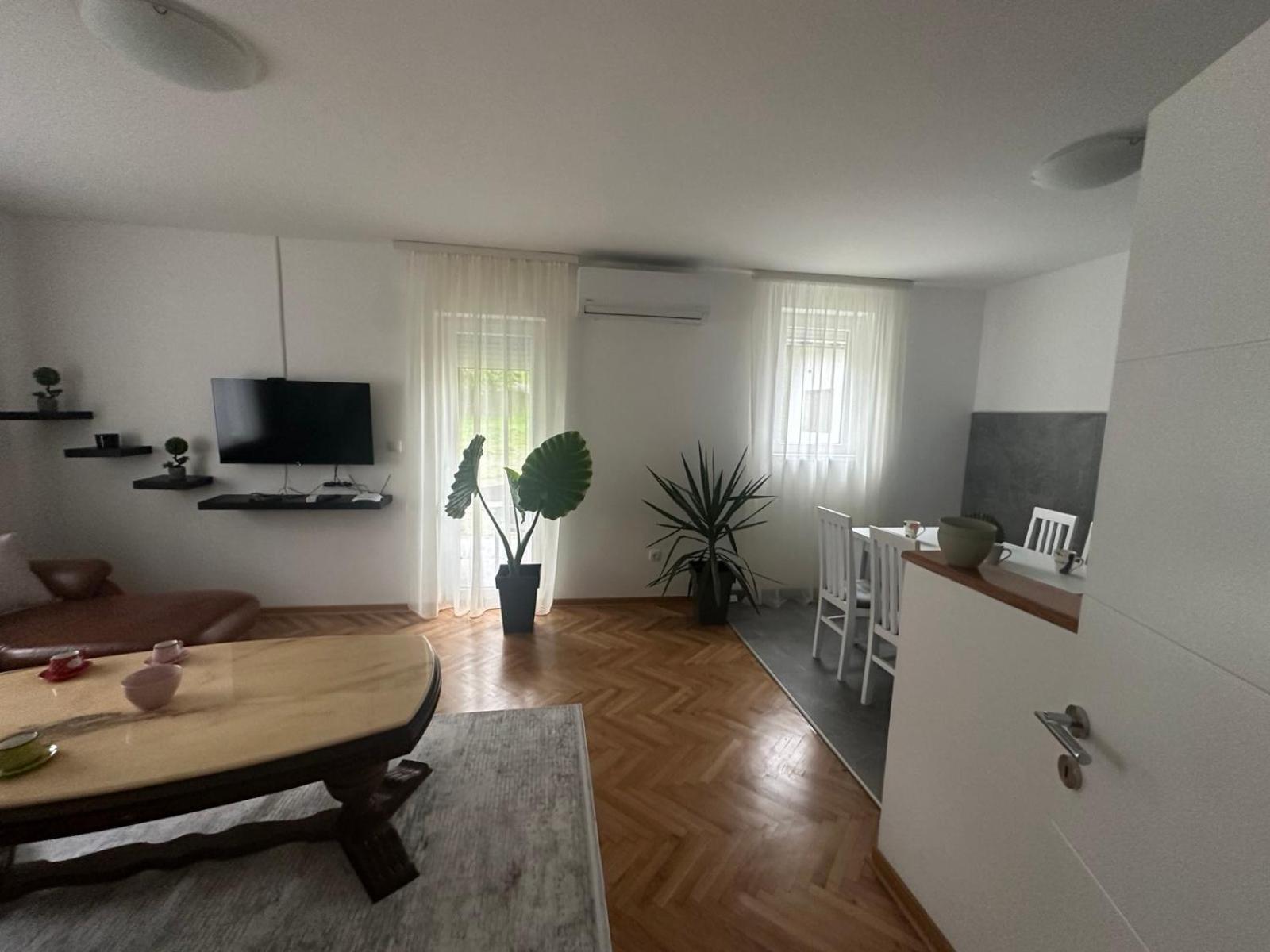 Apartment Holiday Vrnjačka Banja Екстериор снимка