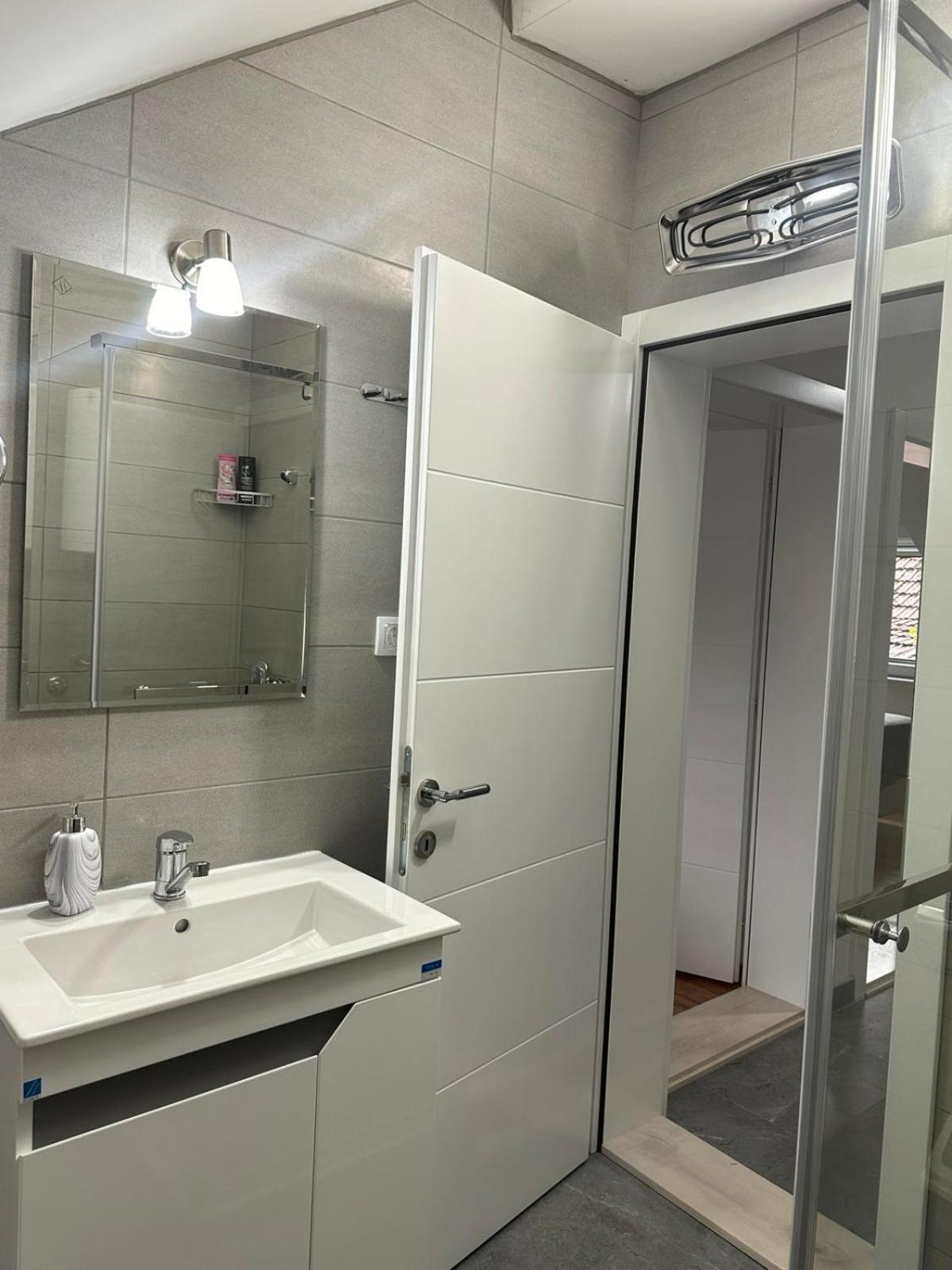 Apartment Holiday Vrnjačka Banja Екстериор снимка
