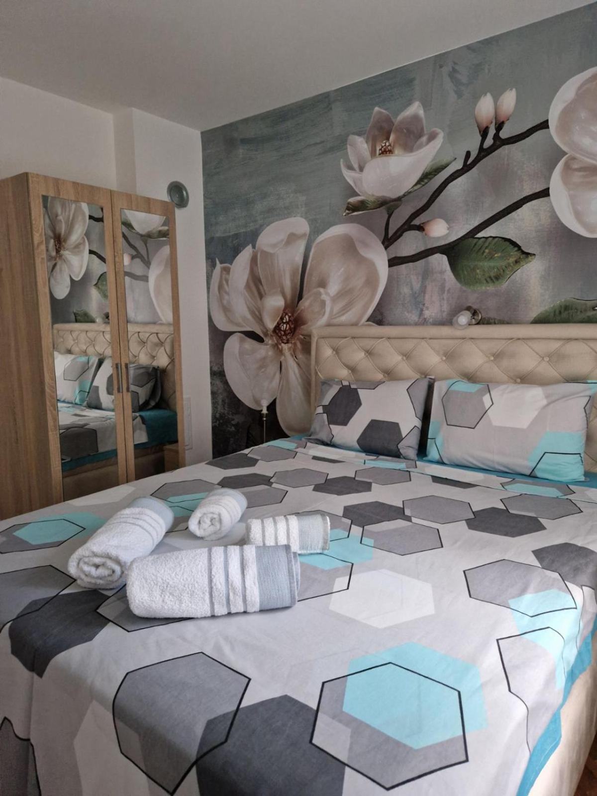 Apartment Holiday Vrnjačka Banja Екстериор снимка