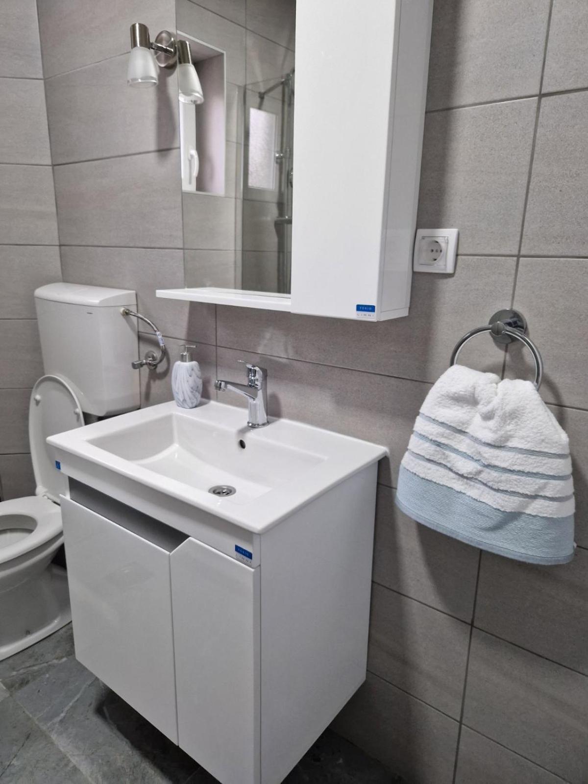 Apartment Holiday Vrnjačka Banja Екстериор снимка