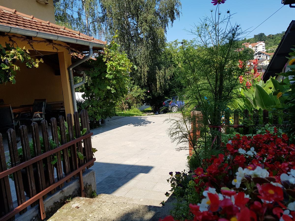 Apartment Holiday Vrnjačka Banja Екстериор снимка