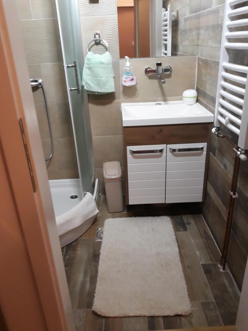 Apartment Holiday Vrnjačka Banja Екстериор снимка
